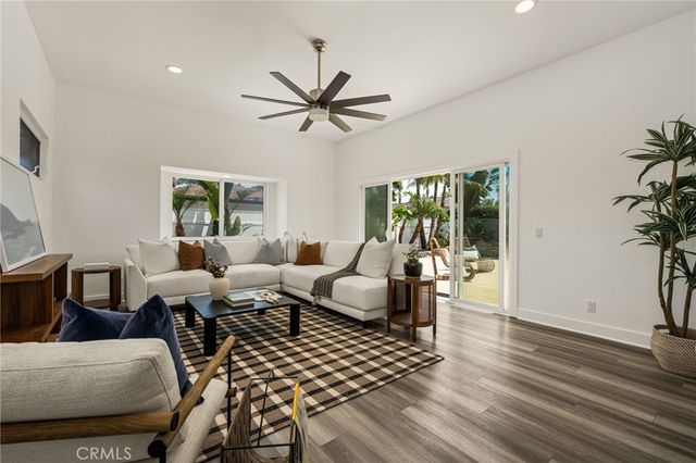 22072 Surfrider Lane, Huntington Beach, CA 92646