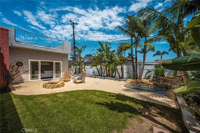 22072 Surfrider Lane, Huntington Beach, CA 92646