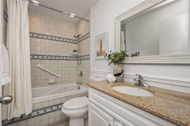 22072 Surfrider Lane, Huntington Beach, CA 92646
