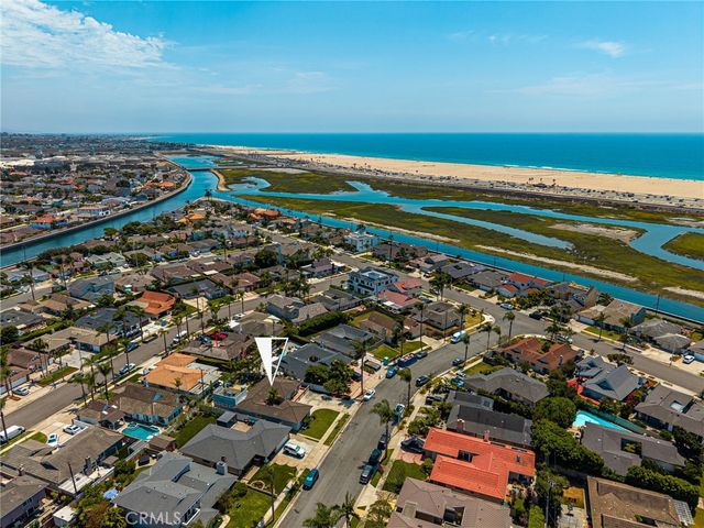 22072 Surfrider Lane, Huntington Beach, CA 92646