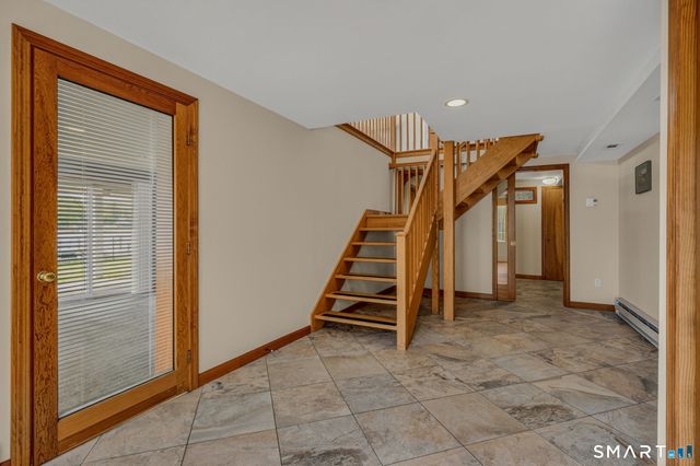 224 Shore Road, Waterford, CT 06385