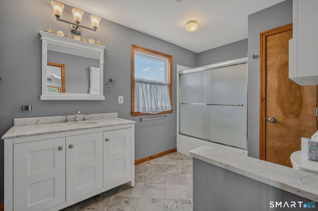 224 Shore Road, Waterford, CT 06385
