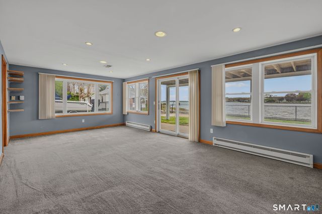 224 Shore Road, Waterford, CT 06385