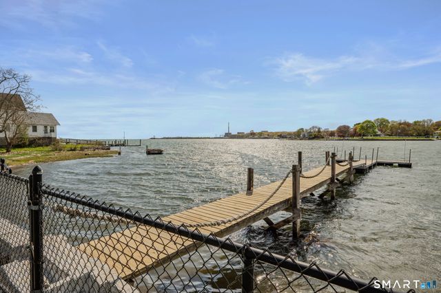 224 Shore Road, Waterford, CT 06385