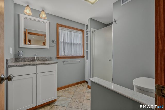 224 Shore Road, Waterford, CT 06385