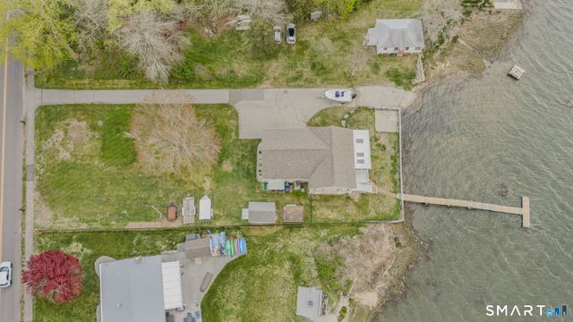 224 Shore Road, Waterford, CT 06385
