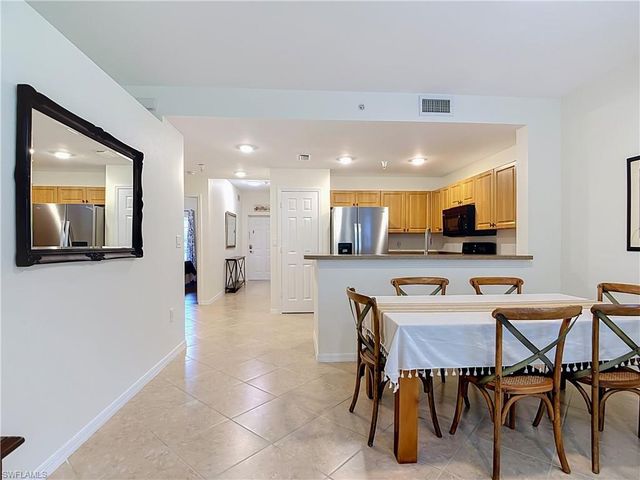 4500 Botanical Place CIR 102, Naples, FL 34112