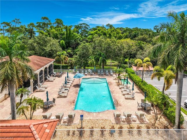 4500 Botanical Place CIR 102, Naples, FL 34112