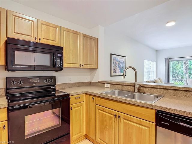 4500 Botanical Place CIR 102, Naples, FL 34112