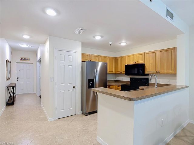 4500 Botanical Place CIR 102, Naples, FL 34112