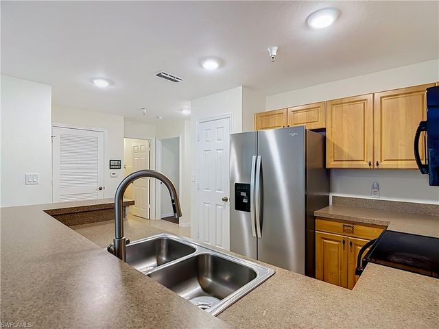 4500 Botanical Place CIR 102, Naples, FL 34112