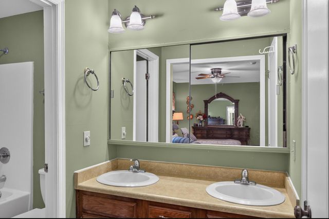 2932 Old Britain Circle, Chattanooga, TN 37421