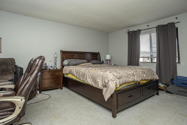 6168 Stornoway Drive S, Columbus, OH 43213