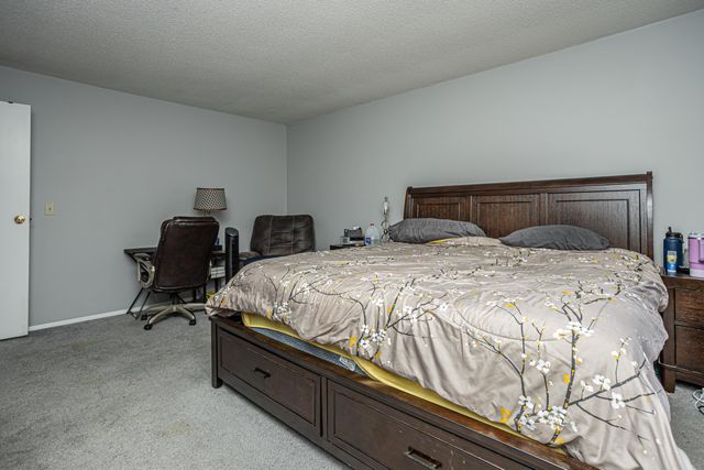 6168 Stornoway Drive S, Columbus, OH 43213