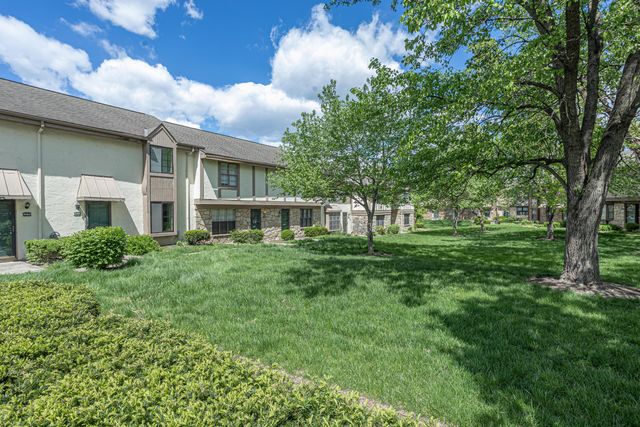 6168 Stornoway Drive S, Columbus, OH 43213