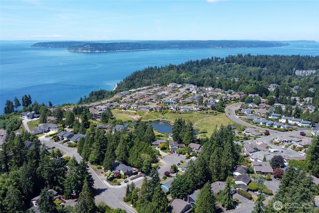 14105 64th Avenue W, Edmonds, WA 98026