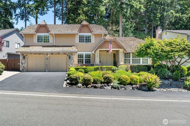 14105 64th Avenue W, Edmonds, WA 98026