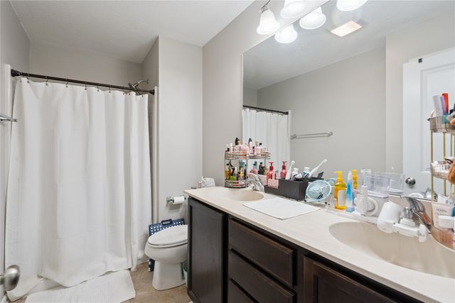 9120 Greenspire Drive 108, West Des Moines, IA 50266