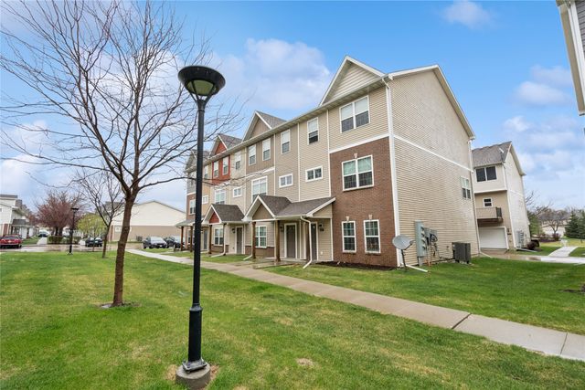 9120 Greenspire Drive 108, West Des Moines, IA 50266