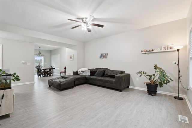 9120 Greenspire Drive 108, West Des Moines, IA 50266