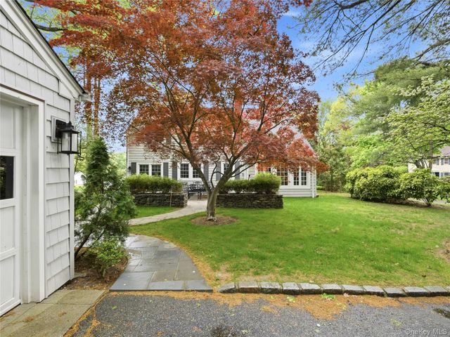 2 Longview Road, Port Washington, NY 11050