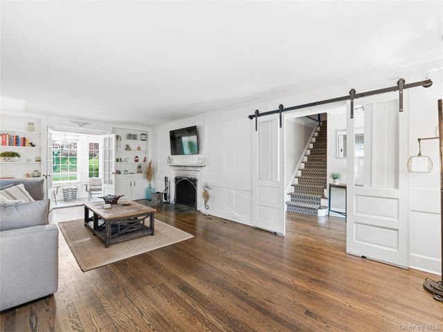 2 Longview Road, Port Washington, NY 11050