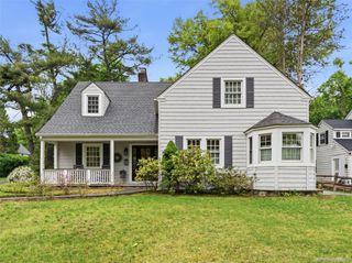 2 Longview Road, Port Washington, NY 11050