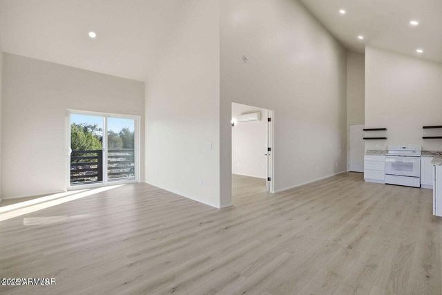 8335 RAINBOW Drive, Show Low, AZ 85901