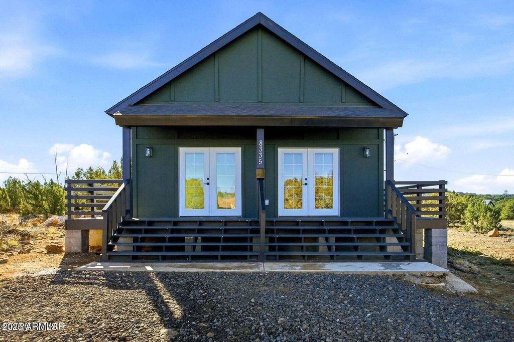 8335 RAINBOW Drive, Show Low, AZ 85901