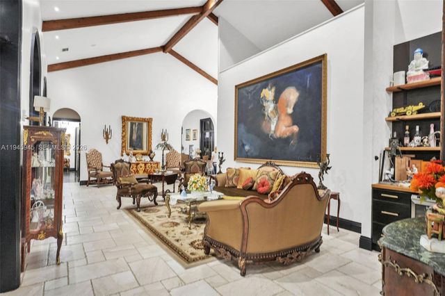 9815 SW 114th St, Miami, FL 33176