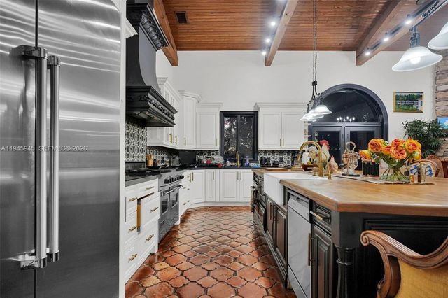 9815 SW 114th St, Miami, FL 33176