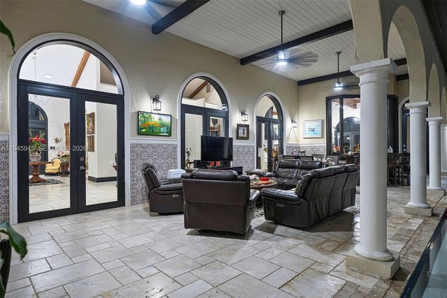 9815 SW 114th St, Miami, FL 33176