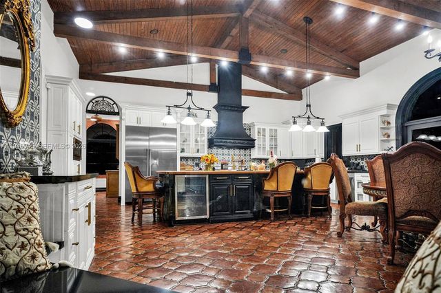 9815 SW 114th St, Miami, FL 33176