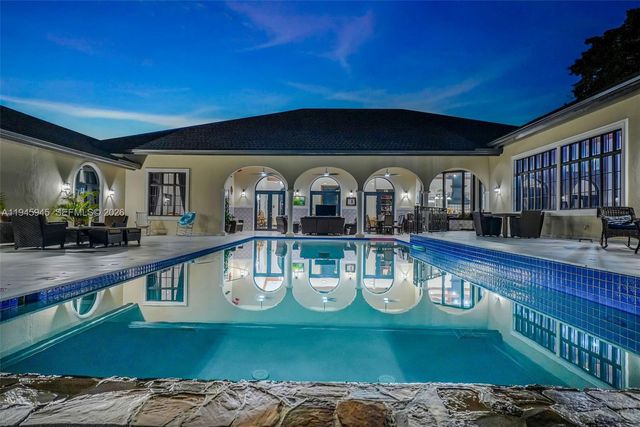 9815 SW 114th St, Miami, FL 33176