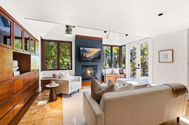 1765 Ivy Road, Oceanside, CA 92054