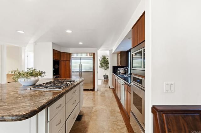 1765 Ivy Road, Oceanside, CA 92054