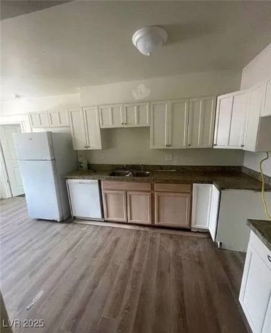 5128 FORREST HILLS Lane, Las Vegas, NV 89108