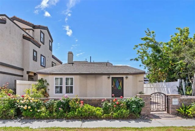 320 7th, Huntington Beach, CA 92648