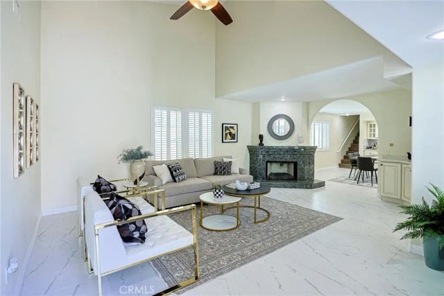 320 7th, Huntington Beach, CA 92648