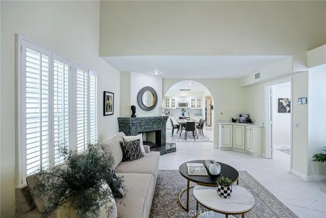 320 7th, Huntington Beach, CA 92648