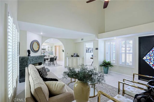 320 7th, Huntington Beach, CA 92648