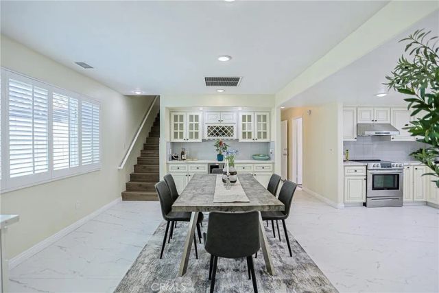 320 7th, Huntington Beach, CA 92648