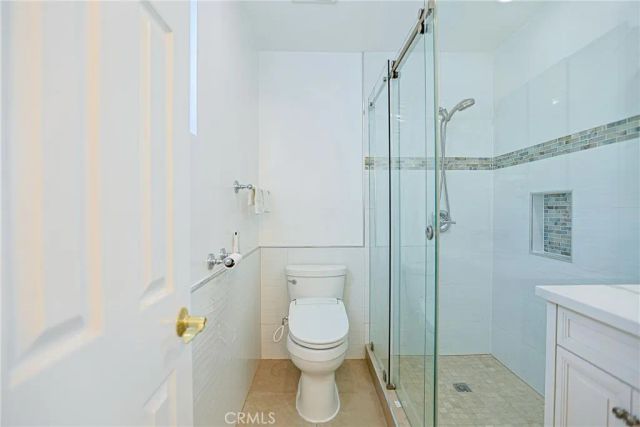 320 7th, Huntington Beach, CA 92648