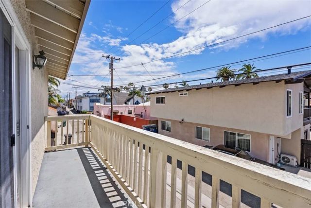 320 7th, Huntington Beach, CA 92648