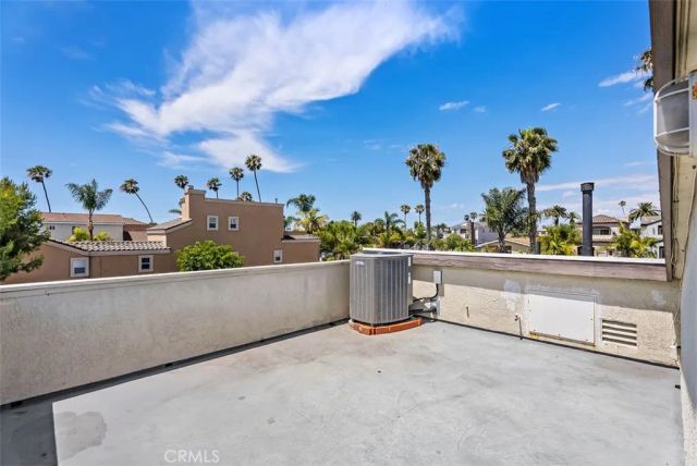 320 7th, Huntington Beach, CA 92648