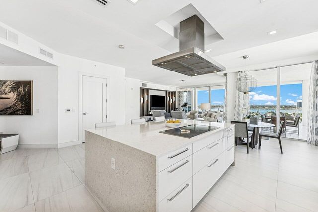 3730 N Ocean Drive 17 C, Singer Island, FL 33404
