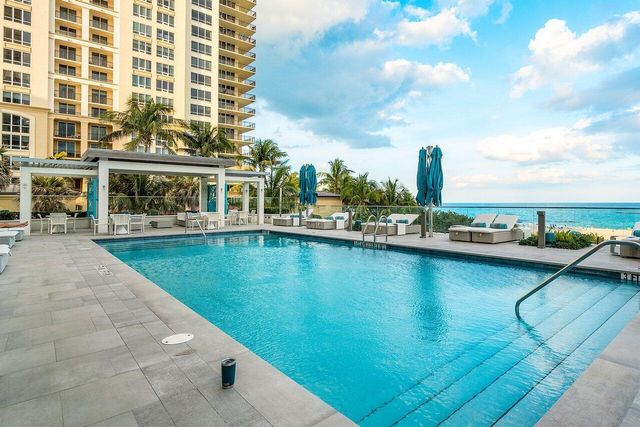 3730 N Ocean Drive 17 C, Singer Island, FL 33404