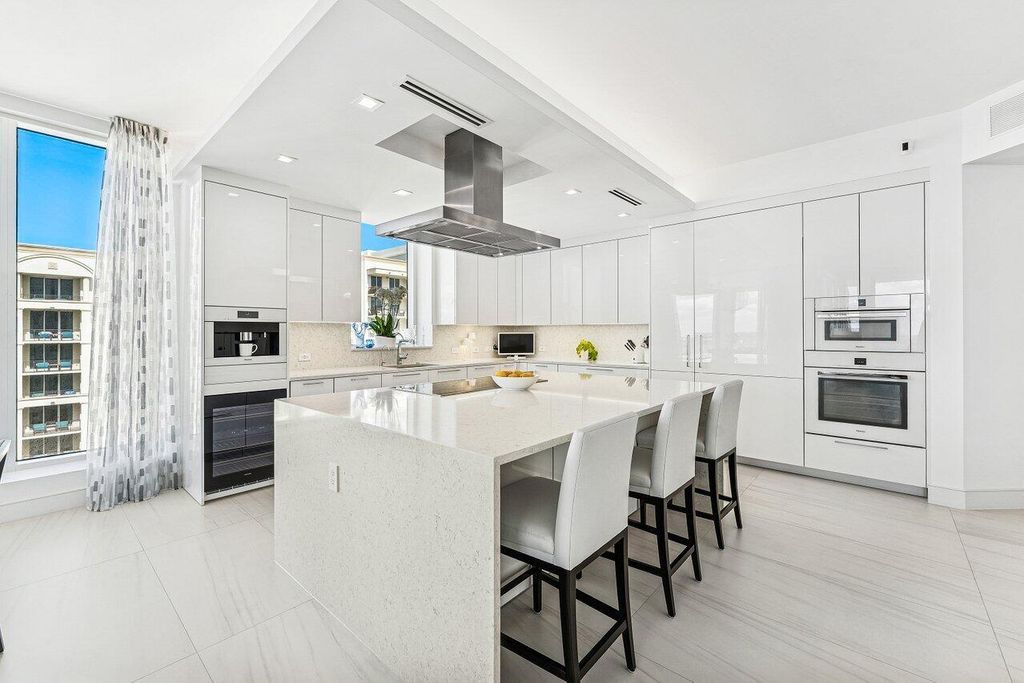 3730 N Ocean Drive 17 C, Singer Island, FL 33404