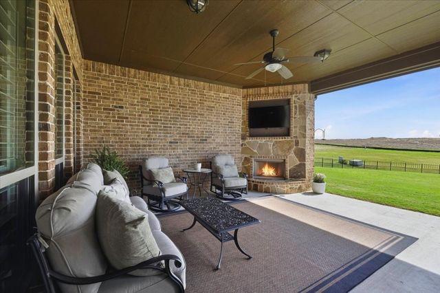 10700 San Simeon Lane, Fort Worth, TX 76179