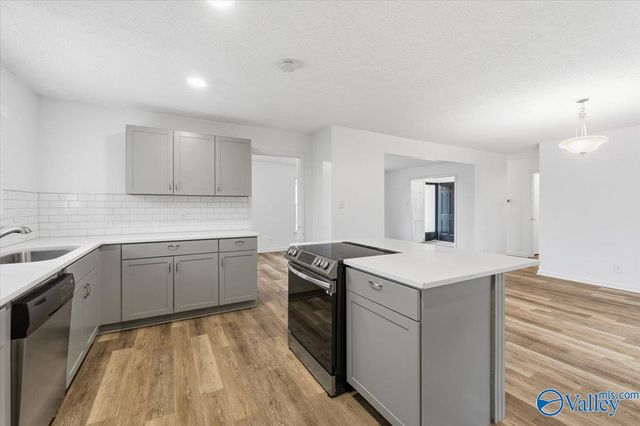 512 Bain Drive SE, Huntsville, AL 35803